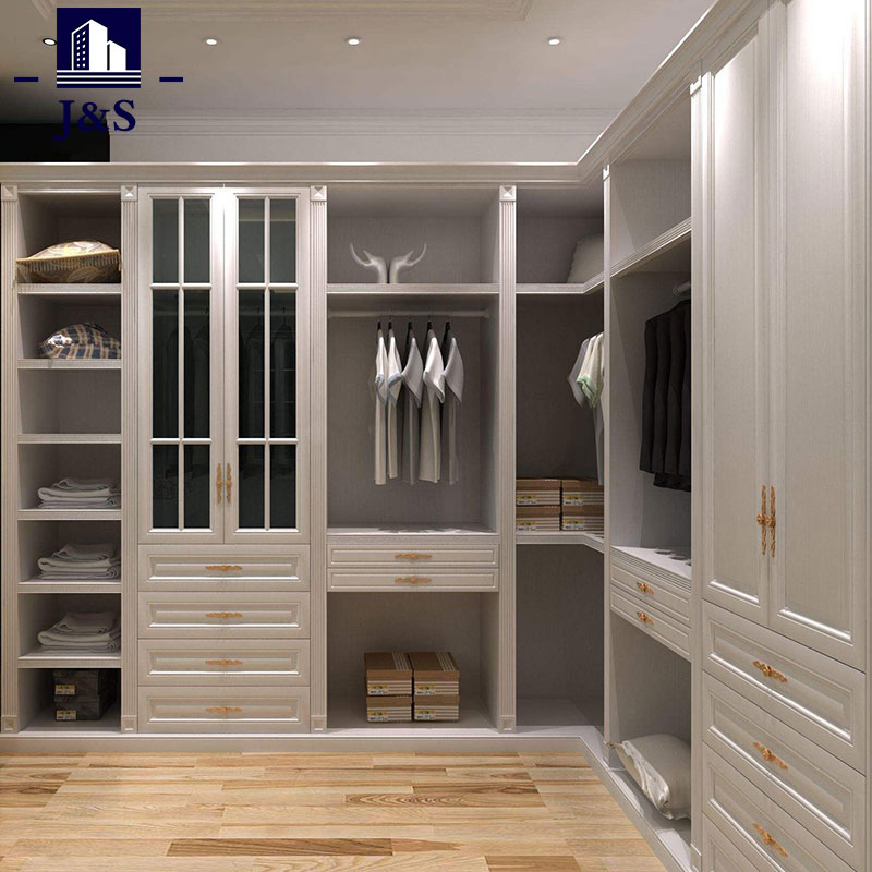 Cad a dhéanann closet siúil isteach mar an réiteach stórála deiridh?